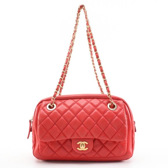CHANEL Bags Chanel Front Pocket Camera Bag In Quilted Lambskin